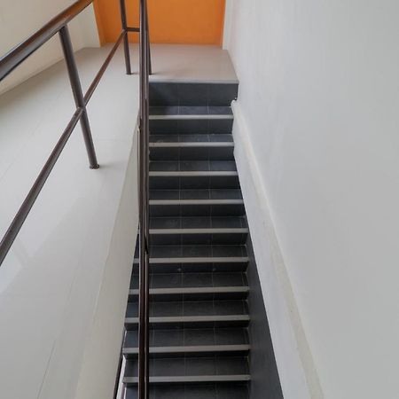 Grey Door Hotel Patong Bagian luar foto
