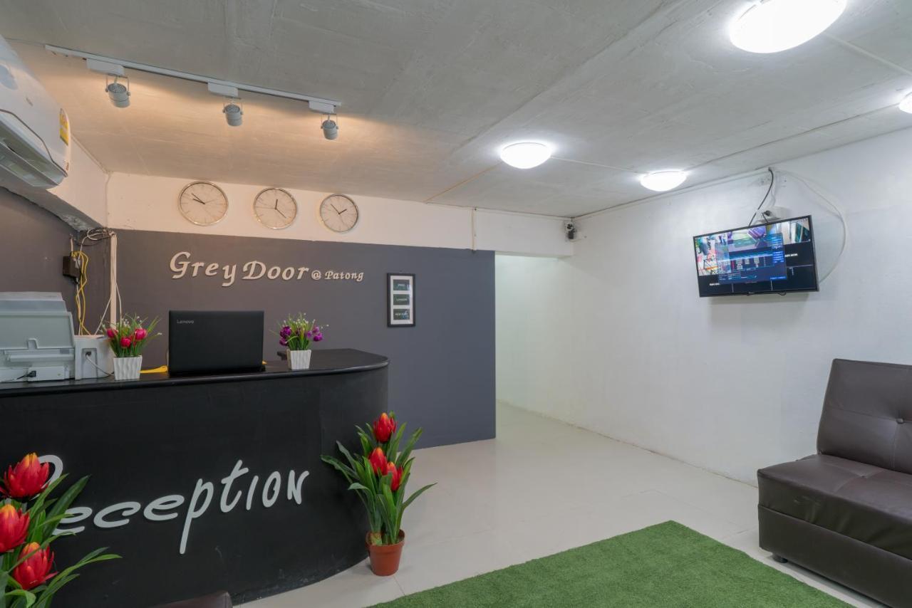 Grey Door Hotel Patong Bagian luar foto