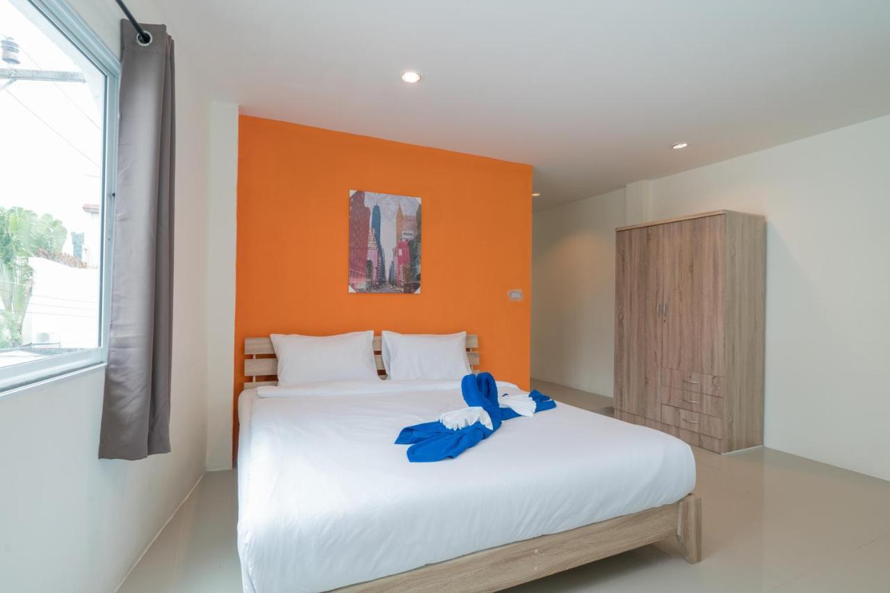 Grey Door Hotel Patong Bagian luar foto