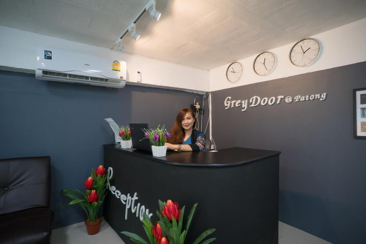 Grey Door Hotel Patong Bagian luar foto