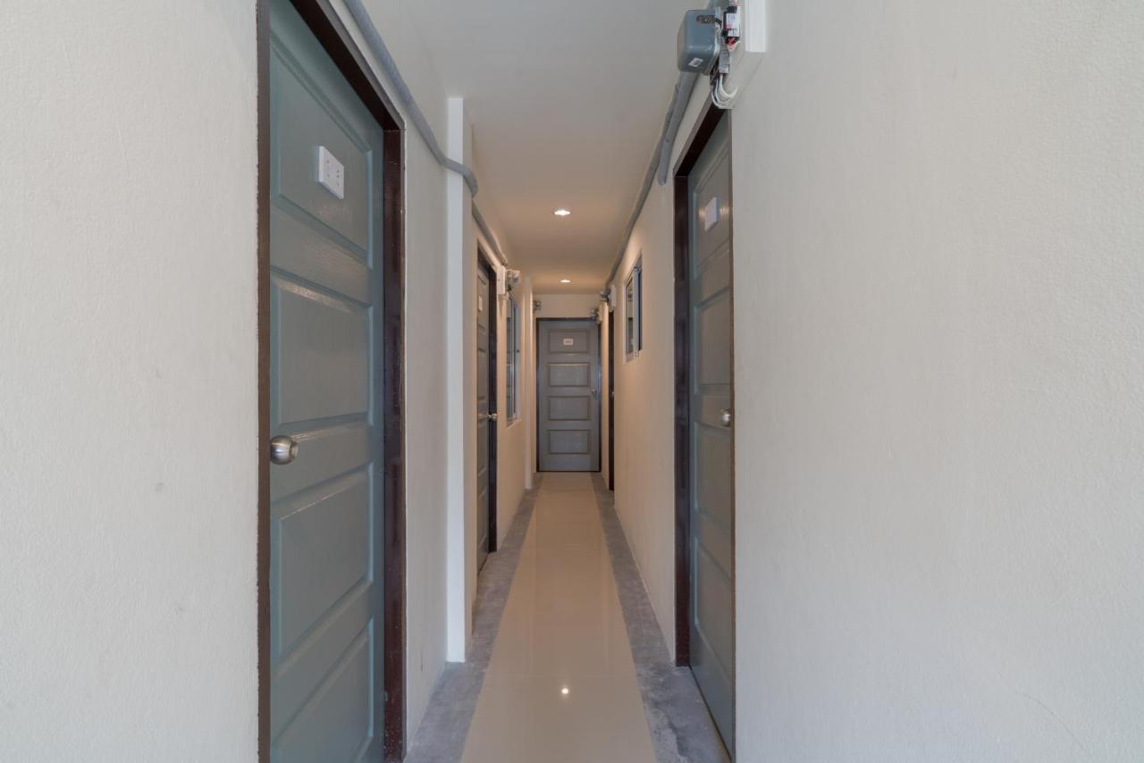 Grey Door Hotel Patong Bagian luar foto